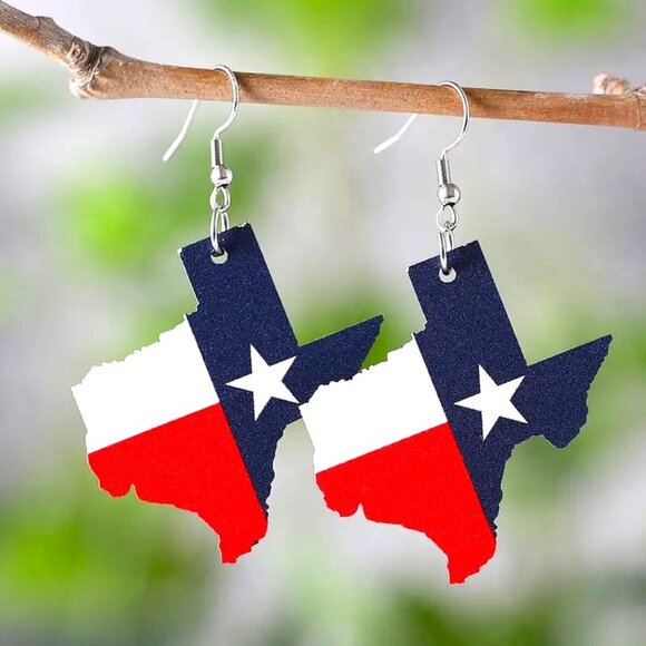 Big Texas Wood Earrings State Flag Dangle Trendy Red White Blue Lone Star - Picture 1 of 3